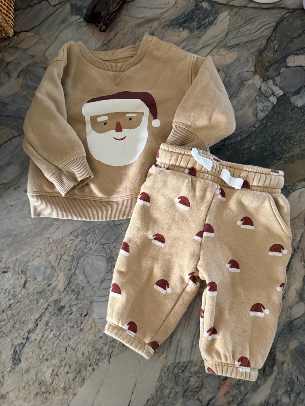 Kids Beige Santa Face Pajama Set - Cozy Holiday Sleepwear LITTLE CO 6-9